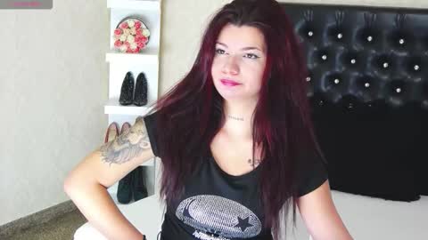 Snapshot of allisonn223 chatting on October 12, 12:37 pm Deea online show from October 12, 12:37 pm