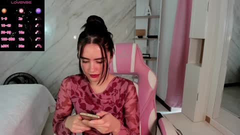 Snapshot of allisonpalmer chatting on March 9, 3:05 pm Allison Palmer online show from March 9, 3:05 pm