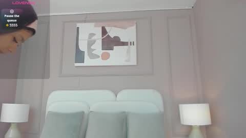 alison  online show from October 19, 10:38 am