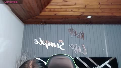 Snapshot of allisson_a chatting on March 9, 6:28 am Allisson online show from March 9, 6:28 am