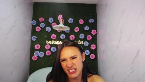 Snapshot of allisson_a chatting on March 11, 7:04 am Allisson online show from March 11, 7:04 am