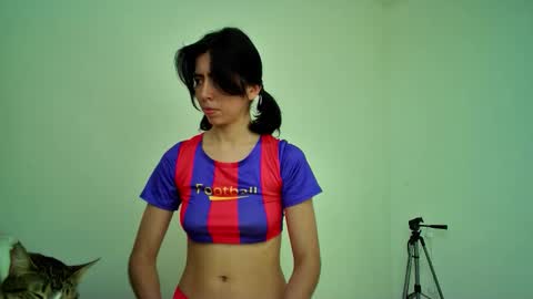 Alli online show from September 24, 8:01 pm