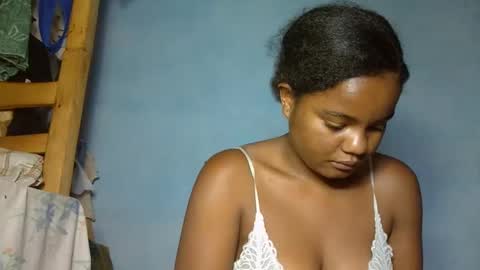 allizida01 online show from November 26, 2:18 pm