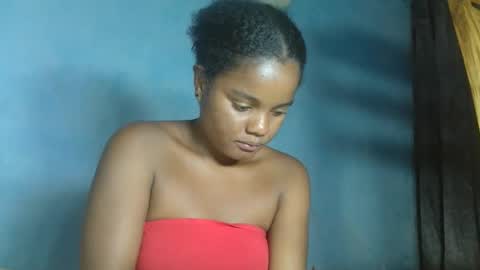 allizida01 online show from December 1, 4:34 pm