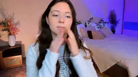 alluringeyess online show from September 10, 12:49 pm