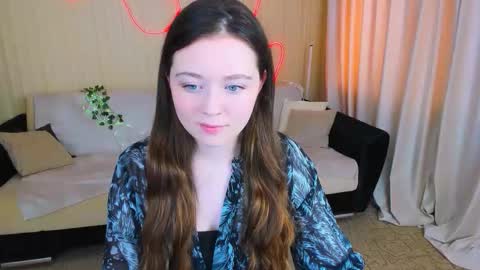 alluringeyess online show from October 8, 12:25 pm