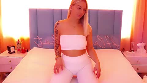 AlwaysHot online show from March 12, 3:13 am