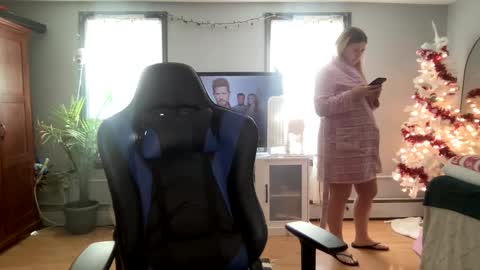 allyanalangel online show from January 27, 8:39 pm