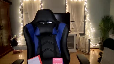 allyanalangel online show from February 15, 6:02 am