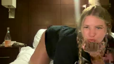 allyanalangel online show from September 21, 5:20 am