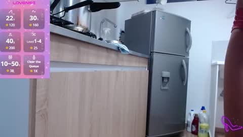 Allysonstonnes online show from November 23, 10:53 pm