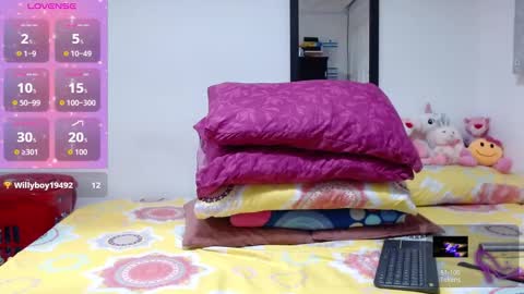 Allysonstonnes online show from November 24, 10:42 pm