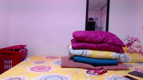 Allysonstonnes online show from November 29, 2:47 am