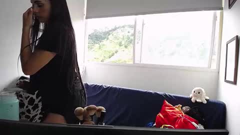 Snapshot of alma_sweet chatting on November 23, 7:24 pm Arhantxa online show from November 23, 7:24 pm