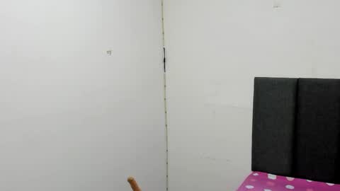 Snapshot of almaa__ chatting on December 27, 10:05 pm Alma online show from December 27, 10:05 pm