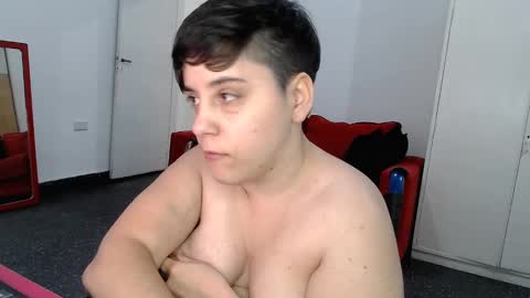 Almond online show from December 5, 11:18 pm