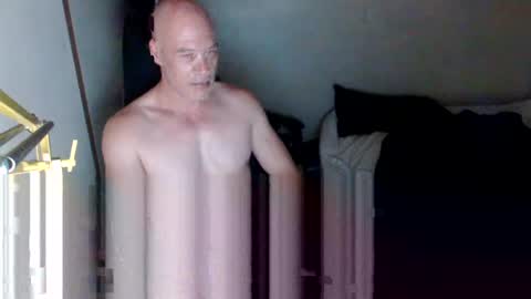 Snapshot of almostanything4u chatting on February 9, 11:47 am almostanything4u online show from February 9, 11:47 am