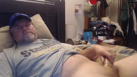 Snapshot of almostheaven chatting on January 26, 12:43 pm almostheaven online show from January 26, 12:43 pm