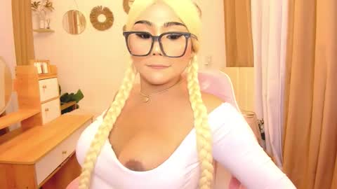 alodia x princess online show from November 27, 10:56 pm