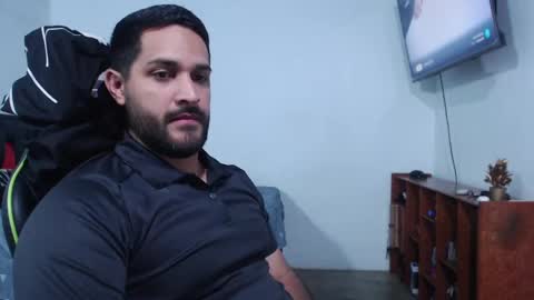 Snapshot of alonxoo chatting on September 9, 12:10 am alonxoo online show from September 9, 12:10 am