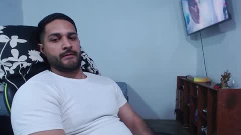 Snapshot of alonxoo chatting on September 14, 1:27 am alonxoo online show from September 14, 1:27 am