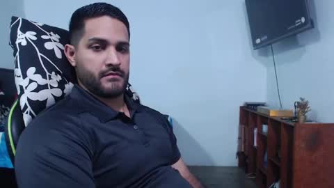 Snapshot of alonxoo chatting on September 17, 1:29 am alonxoo online show from September 17, 1:29 am