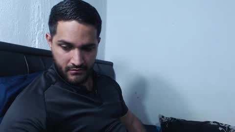 Snapshot of alonxoo chatting on December 13, 9:09 pm alonxoo online show from December 13, 9:09 pm