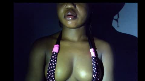 Snapshot of alosexy_bae chatting on November 22, 8:46 am alo online show from November 22, 8:46 am