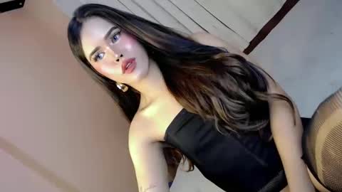 Snapshot of alove_too_last chatting on January 18, 2:23 pm LEXY online show from January 18, 2:23 pm