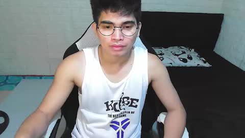 Angelo online show from November 19, 11:10 am