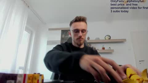 Andi online show from October 25, 12:13 pm