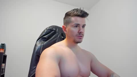 LeatherMaster online show from December 25, 7:46 am