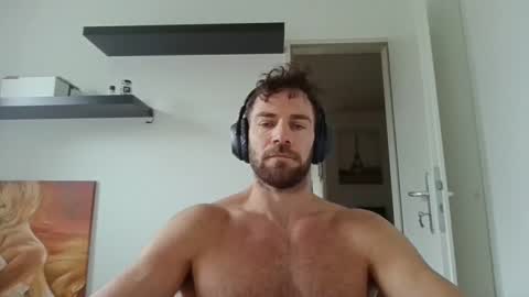 alphah_hunk online show from September 28, 9:25 am