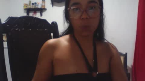 analia online show from September 22, 3:30 am