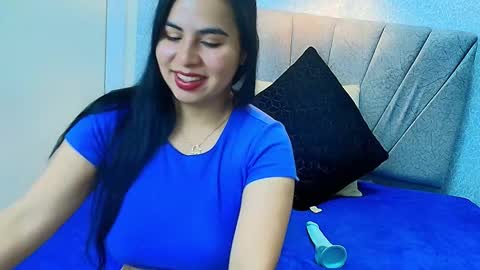   A L Y  online show from September 11, 11:21 am