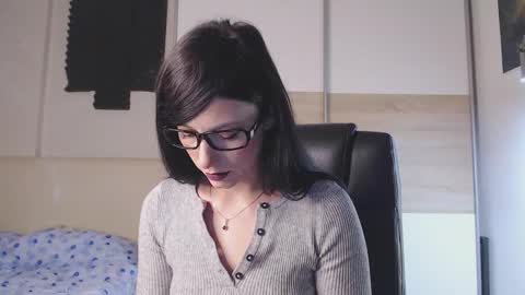 Snapshot of alycetn chatting on January 26, 12:11 pm Alice online show from January 26, 12:11 pm