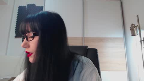 Snapshot of alycetn chatting on November 19, 12:16 pm Alice online show from November 19, 12:16 pm