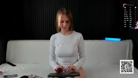 Alena online show from January 20, 1:32 pm