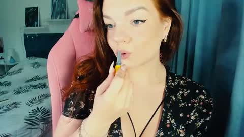 Alysa online show from December 2, 7:36 am