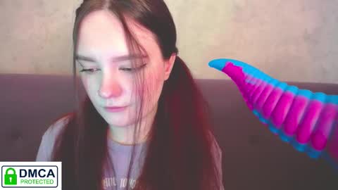 Alyssa online show from October 22, 9:31 am