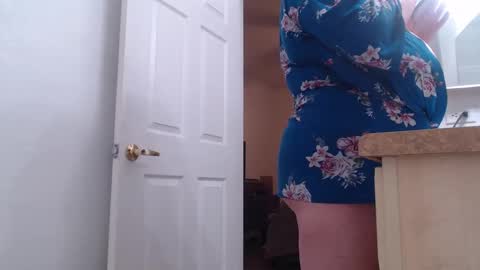 Alyssiaamorexo online show from January 15, 7:12 pm