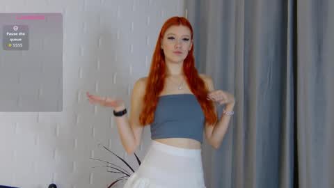 Alyx online show from November 29, 2:31 pm