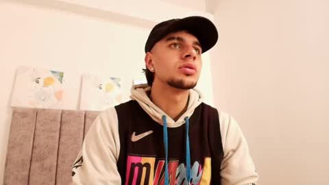 Amadeo Wild online show from January 30, 4:02 pm