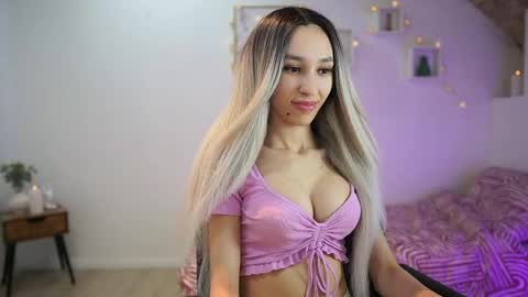 Snapshot of amai__liu chatting on March 7, 7:05 pm Amai Liu online show from March 7, 7:05 pm