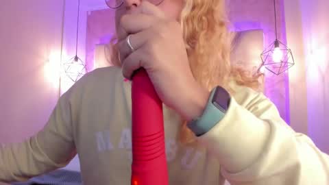 Amalia Im Back See you soon this January 7 at 10 pm Colombia time online show from February 24, 5:33 am