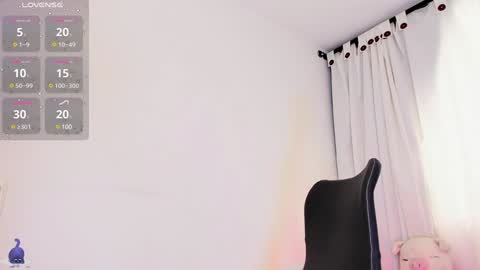 Amalia    real MIA  online show from December 18, 11:24 am