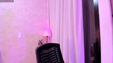 Luisa online show from January 8, 1:42 am