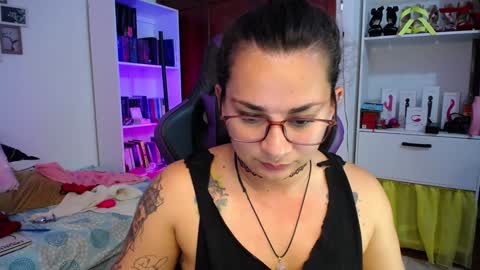 Snapshot of amarantha666 chatting on December 12, 2:15 am Susan online show from December 12, 2:15 am