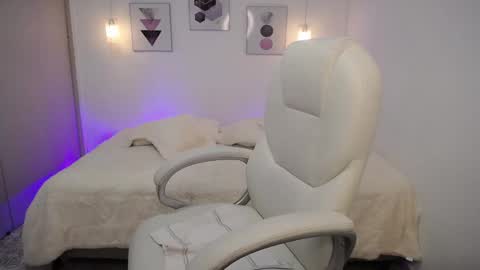 Amarantha online show from January 10, 4:20 pm