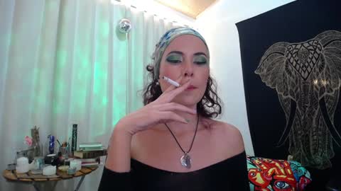 Snapshot of amatista_riveera chatting on January 11, 10:18 pm Amatista Next stream 9 DEC 1 PM COLOMBIAN TIME miss u and love u online show from January 11, 10:18 pm
